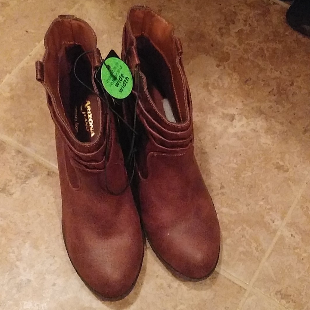 Short Boots